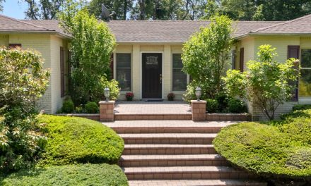 Moving to Dix Hills NY: A Buyer’s Guide for 2026
