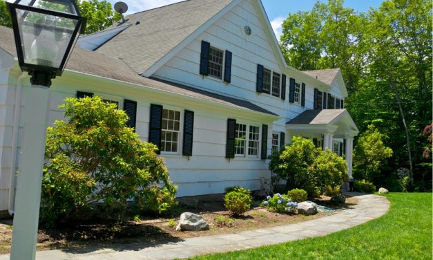 Buying a Home in Old Brookville: What Buyers Should Know Before Making a Move