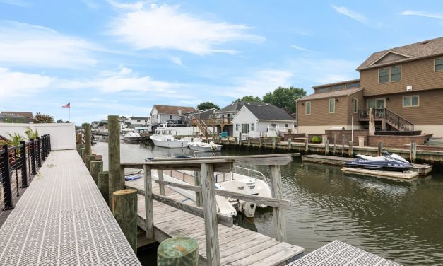 Moving to Seaford: What You Should Know Before You Buy